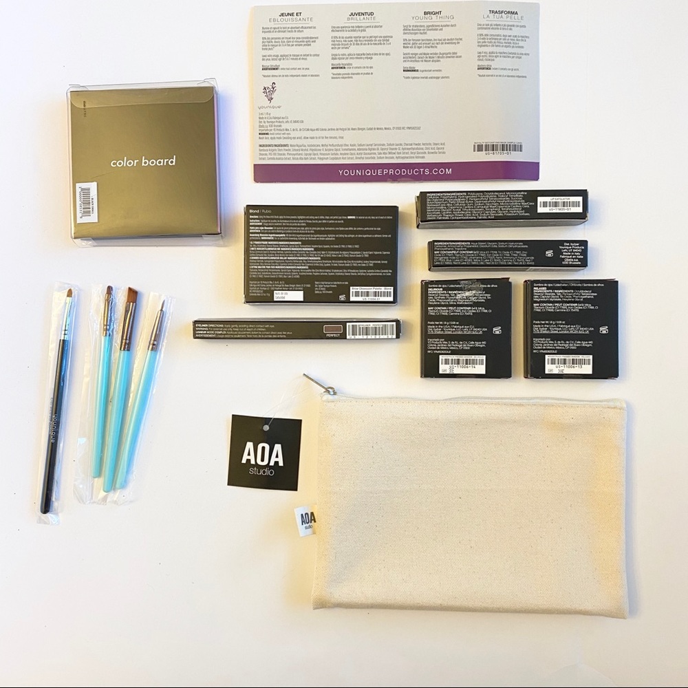 13 Piece New In Box Younique Make-Up Lot - Picture 2 of 8